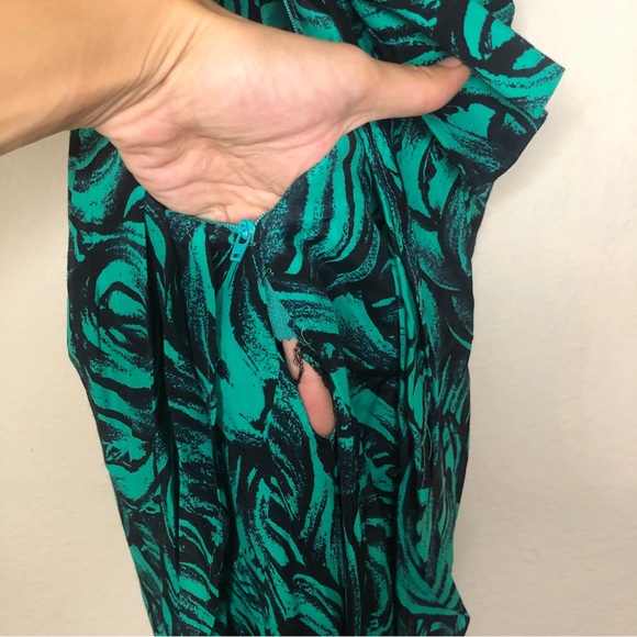 Vintage 80s Sterling Silver Rose Print V-Neck Formal Dress w/ Shoulder Pads - Picture 12 of 16